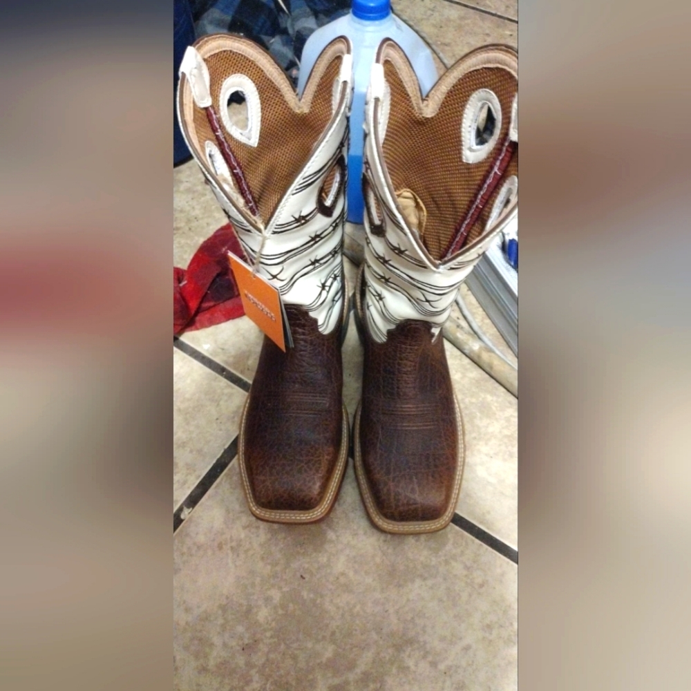 Men's boots. Real leather